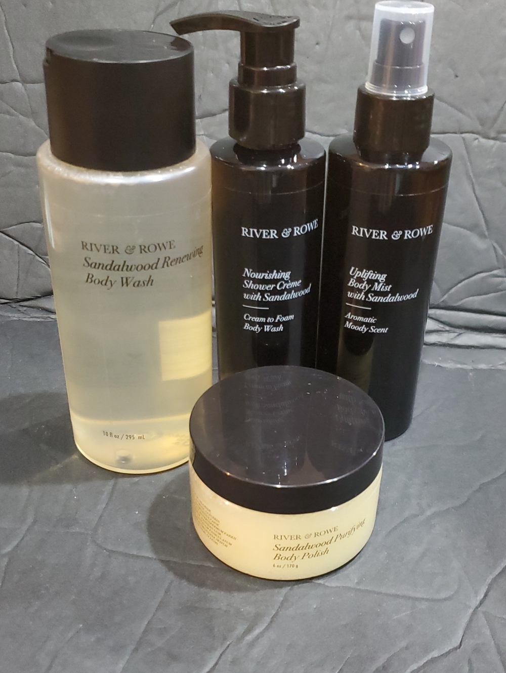 4pack Sandalwood renewing bodywash, body mist shower creme and body polish new